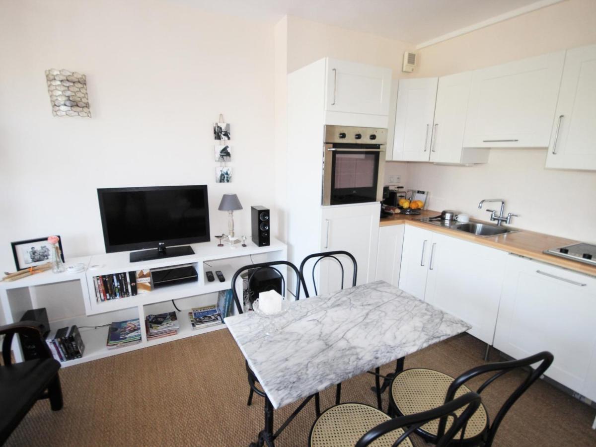 Studio Centre-Ville Royan : Plages Et Commerces A Pied, Balcon, Parking Gratuit - Fr-1-550-7 Екстериор снимка